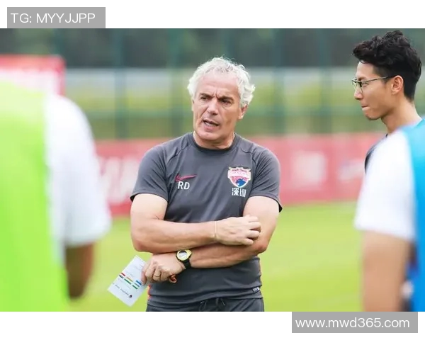 深圳足球队的默契配合揭秘与战术分析探索之旅